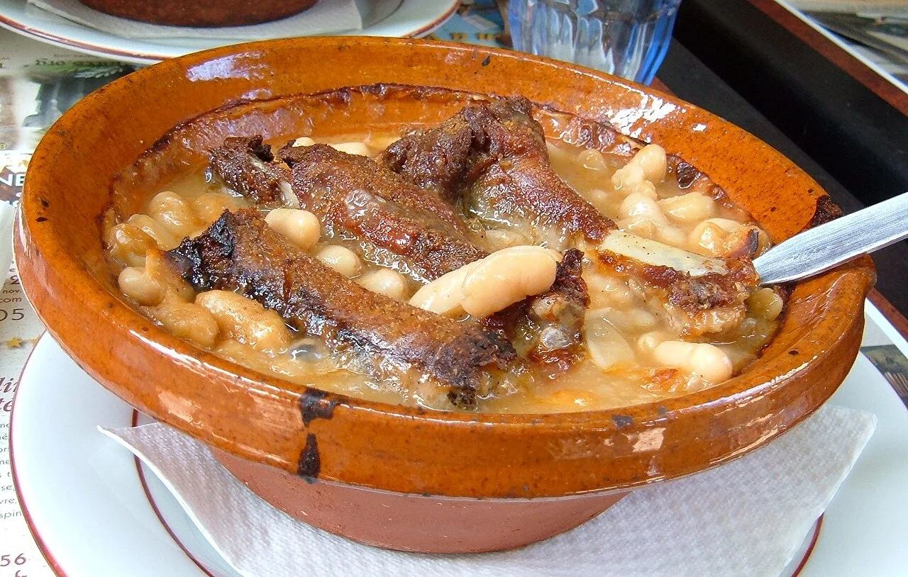Cassoulet maison aux haricots déjà cuits