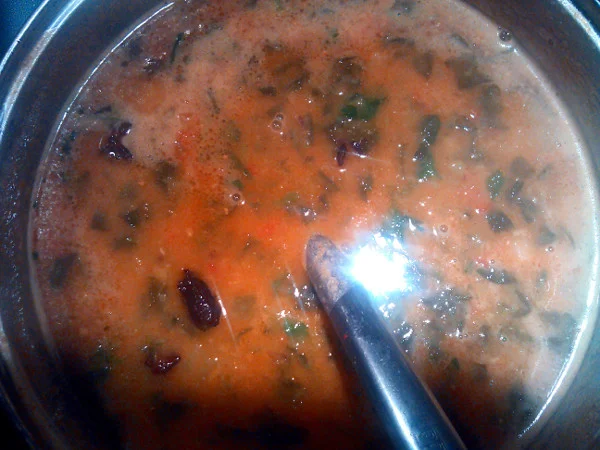 Dahl de lentilles corail au coco