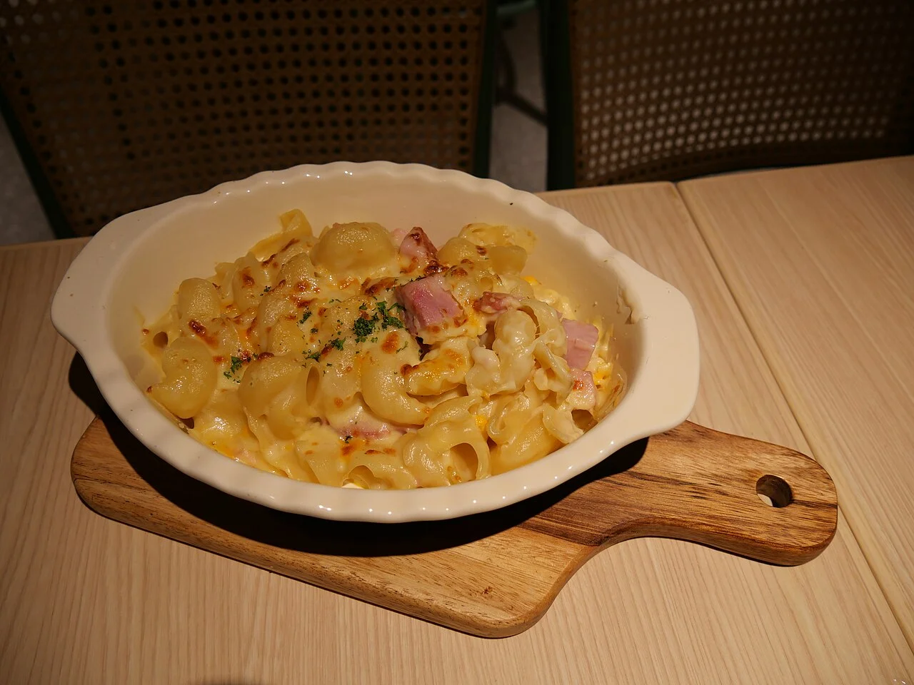 Gratin de pâtes, jambon & fromage