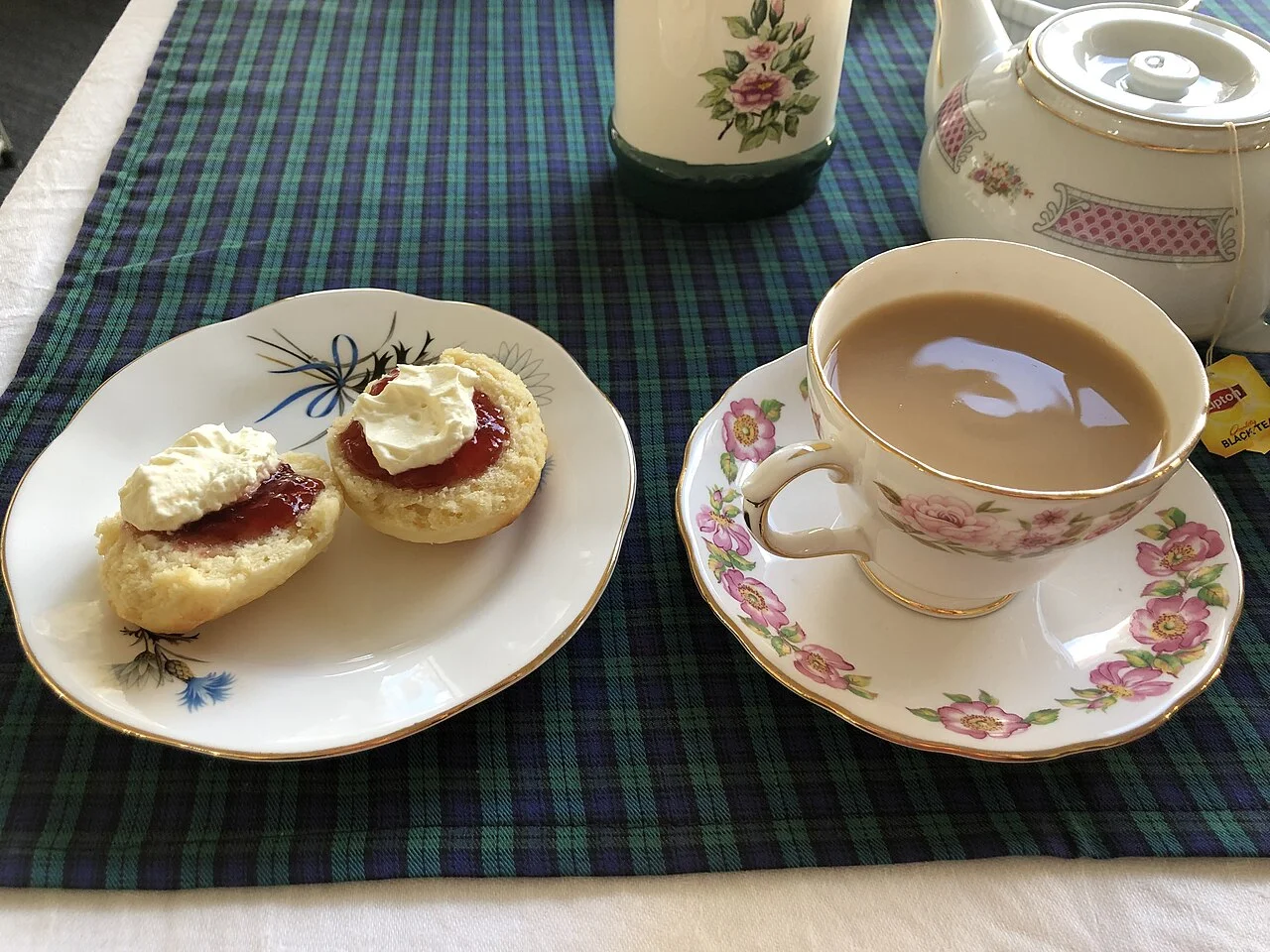 Scones nature pour le petit-déjeuner