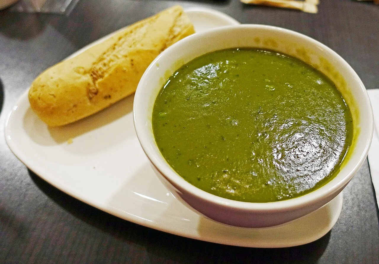 Soupe de petits pois, menthe & citron